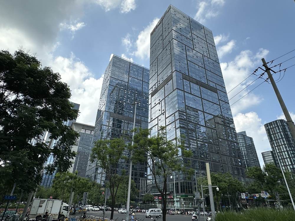 花样年福年广场外观图